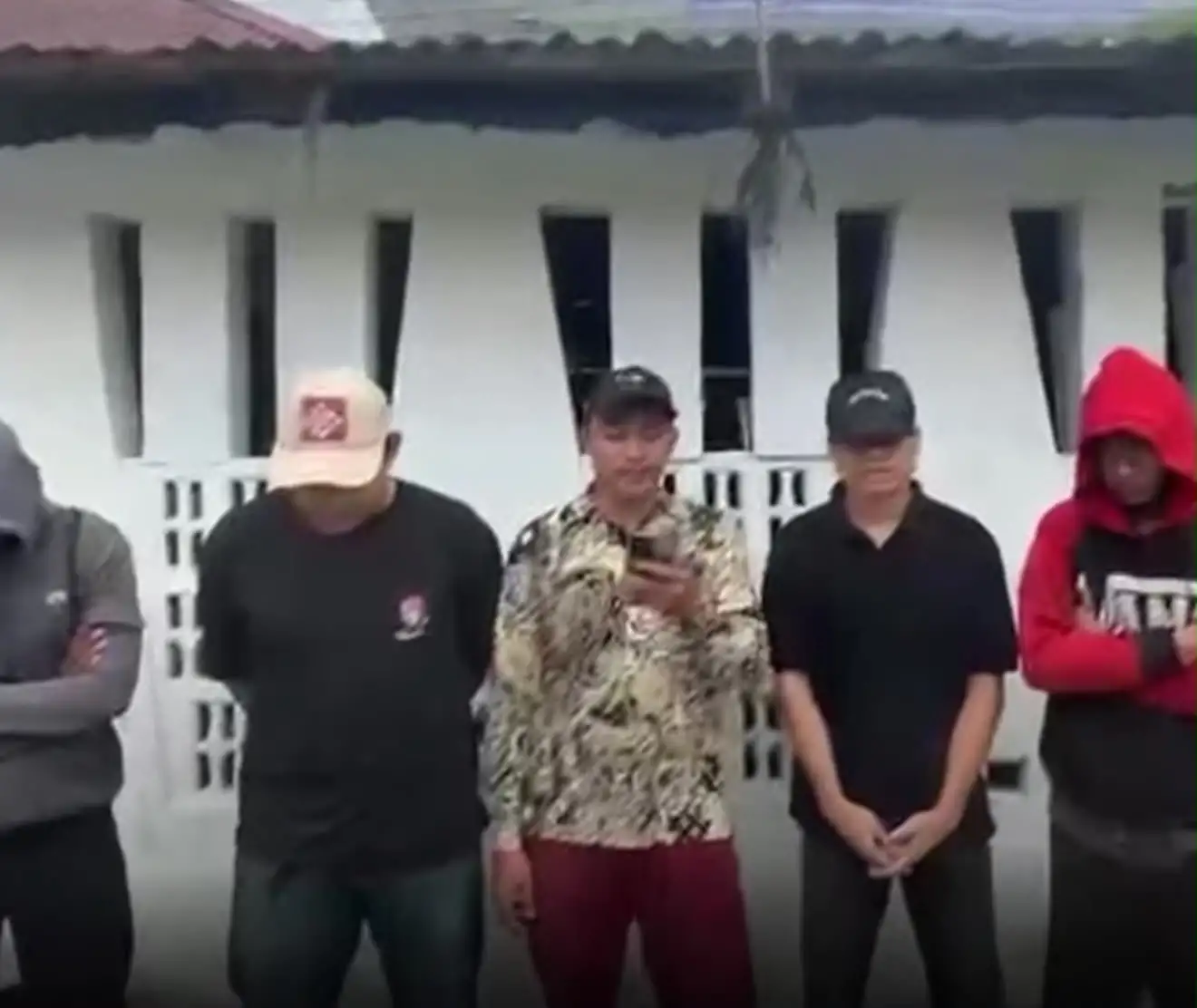 Usai Demo Tuding Ketua PKK Deli Serdang, AMARA Sumut klarifikasi Pengadaan Jilbab 525 Juta sesuai
