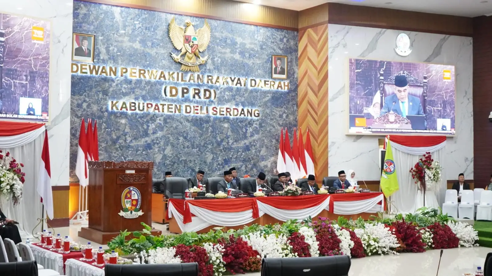 Wabup dan Jajaran DPRD Deli Serdang Saksikan Pidato Kenegaraan Presiden RI dalam Paripurna Istimewa