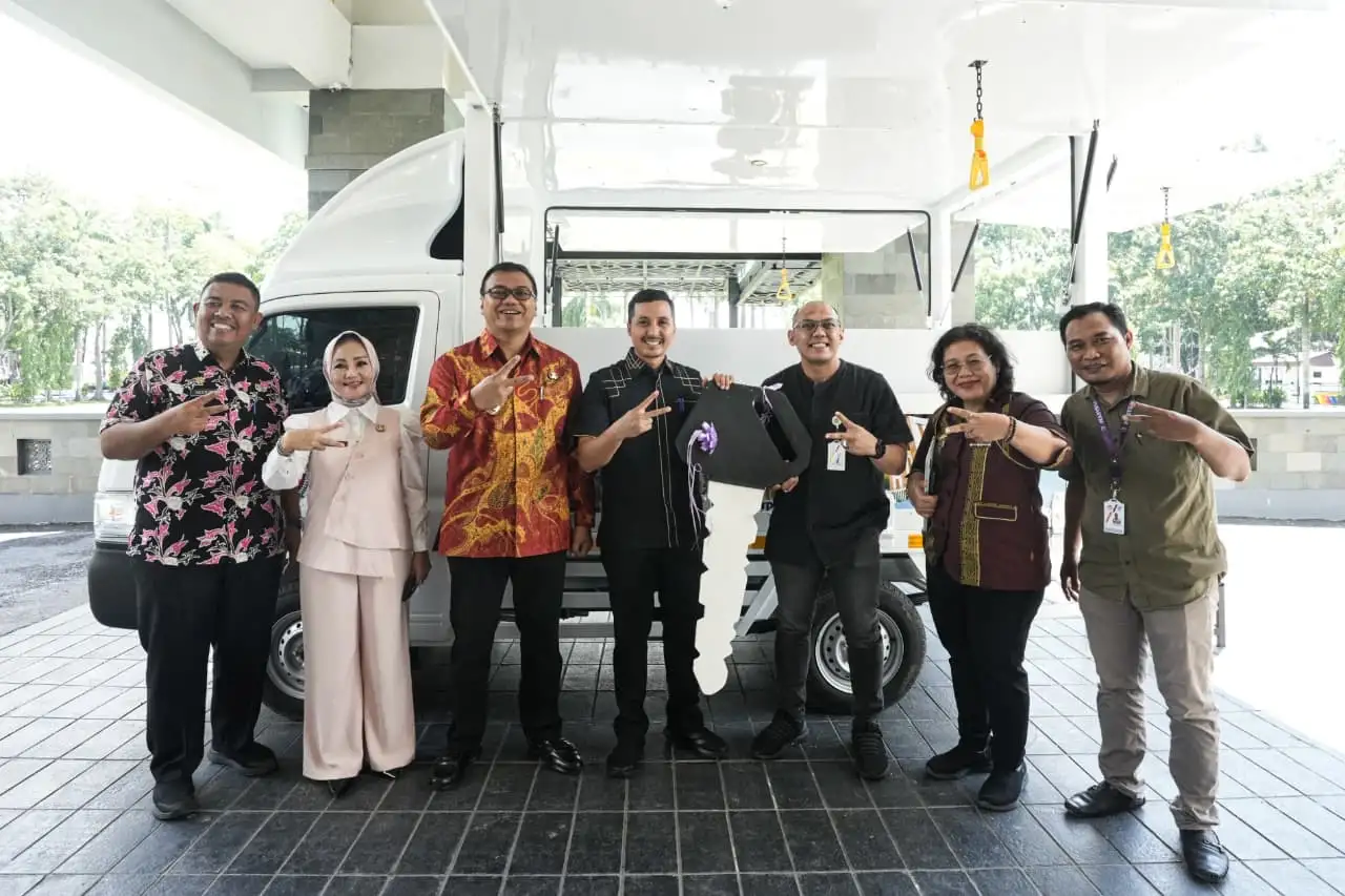 Pemkab Deli Serdang Terima Bantuan CSR Mobil Operasional Panglima Deli dari Bank Mega Syariah