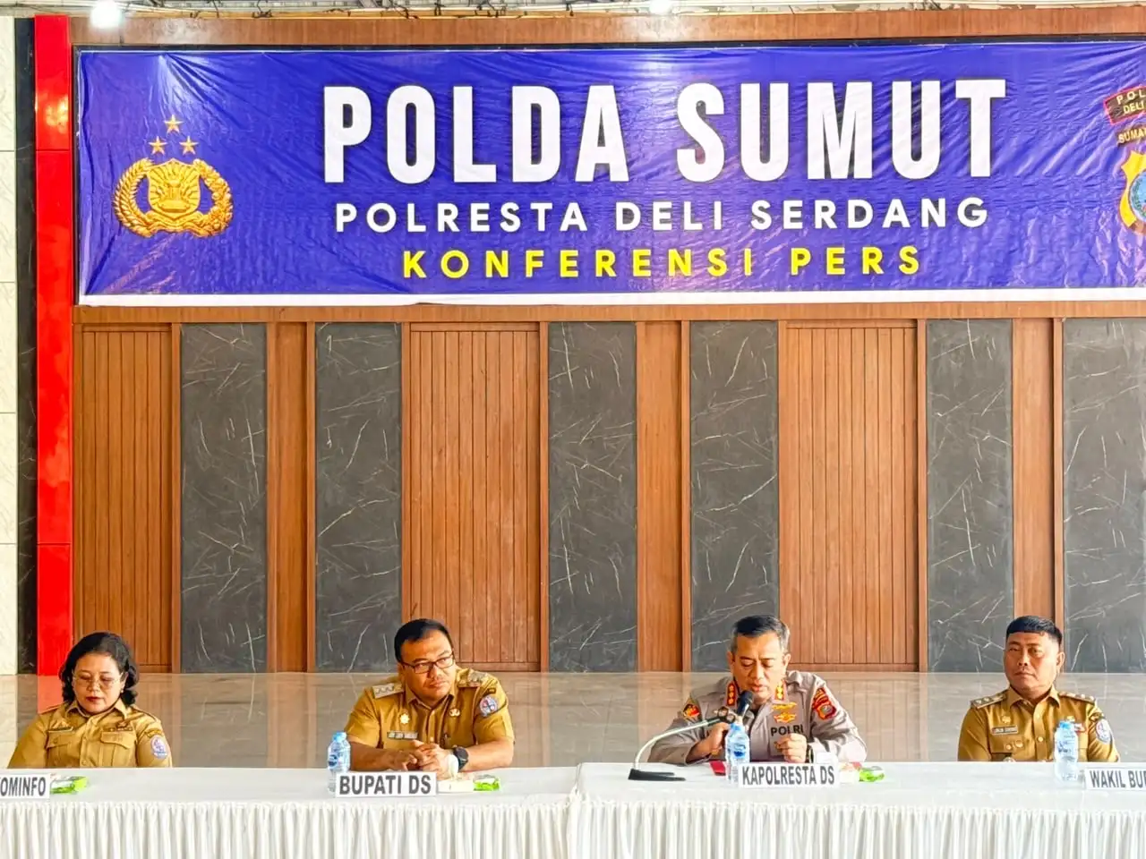 KBP Hendria Pastikan Rumah Dinas Wabup Bukan Ditembak, Kaca Pecah Akibat Batu Mesin Babat Rumput