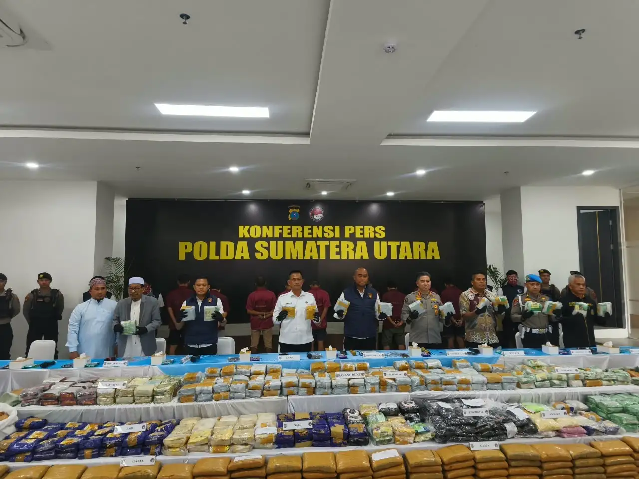 Polda Sumut Sita 244 Kg Sabu, Sembilan Tersangka Dibekuk