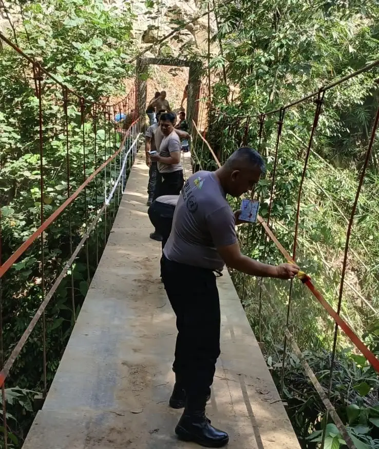 Polresta Deli Serdang Renovasi Jembatan Gantung Gunung Merlawan, Wujud Nyata 