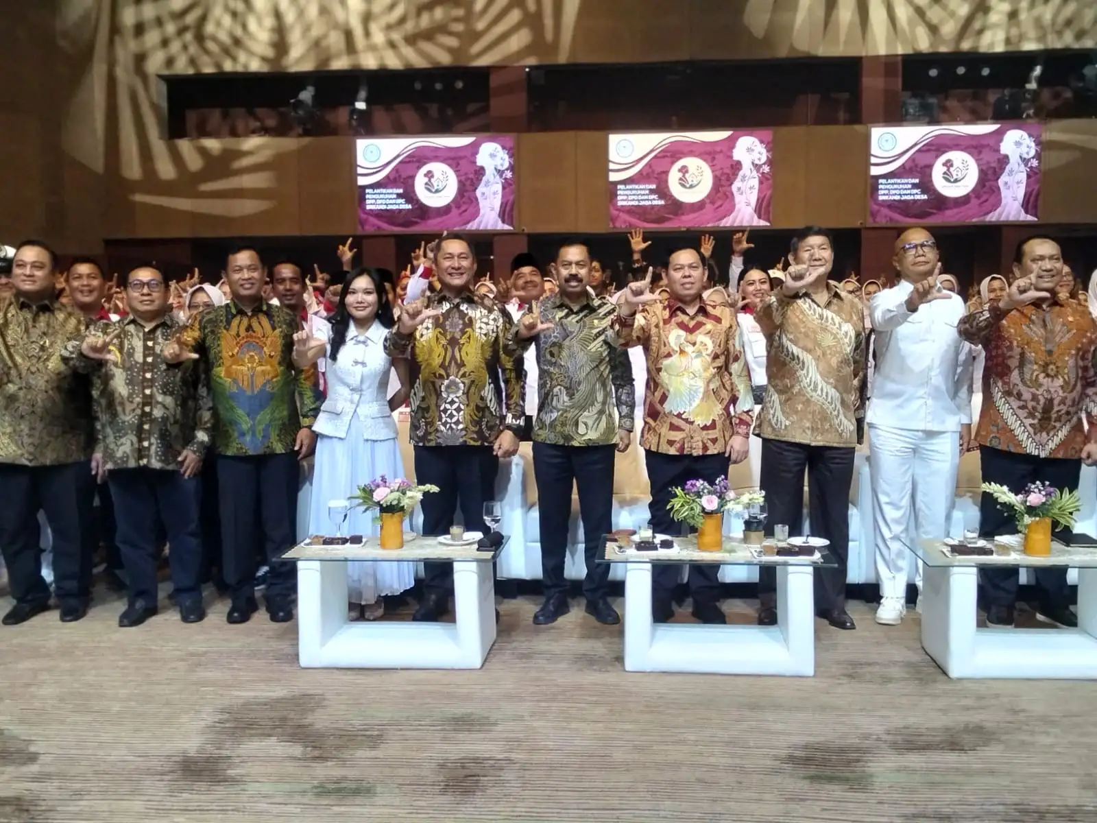     Srikandi Jaga Desa Resmi Dikukuhkan, Hashim Dorong Perempuan dan Media Kawal Program Strategis Pemerintah