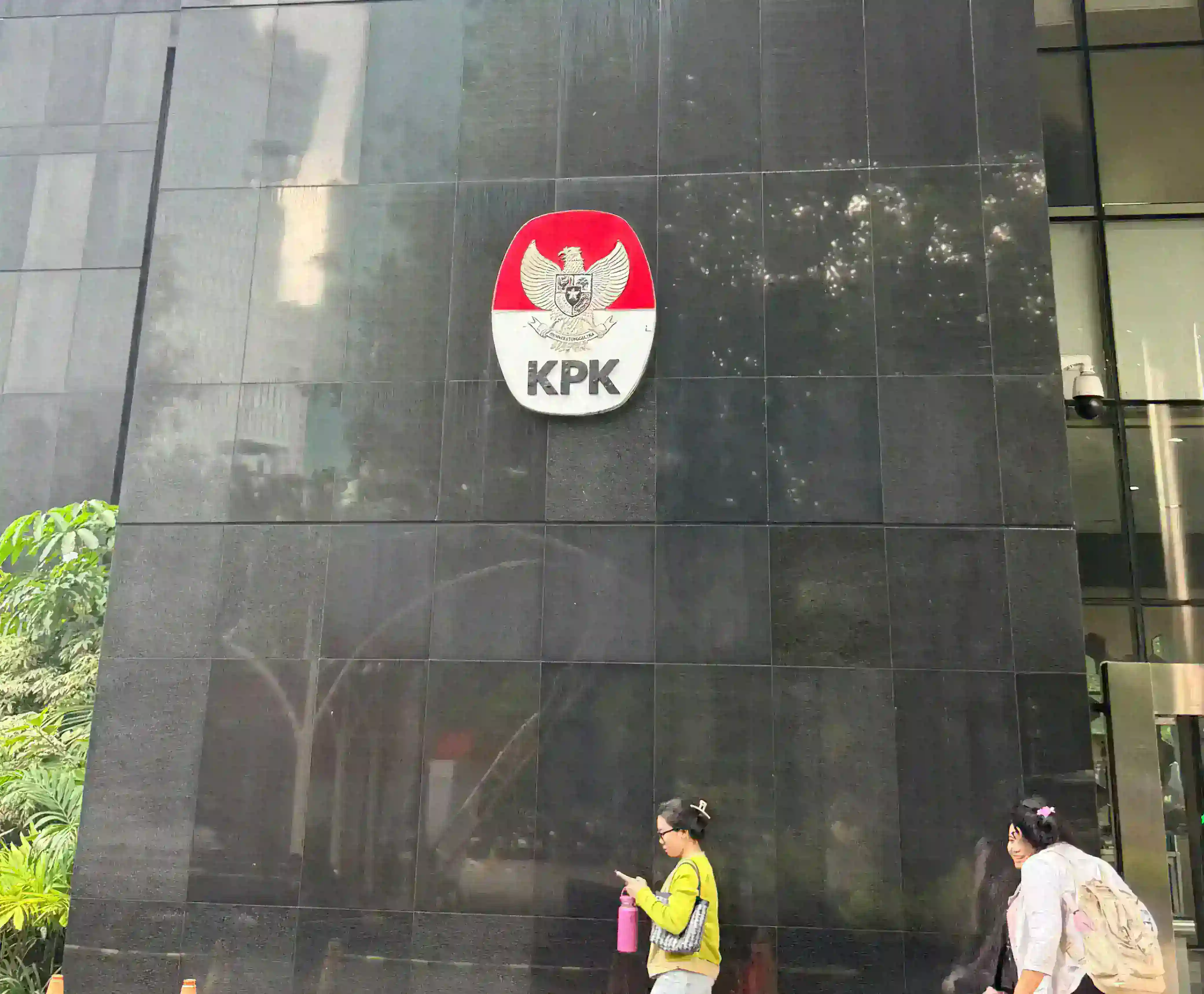 Update OTT KPK: 17 Orang Diamankan, Uang Ratusan Miliar Disita dalam Kasus HGB Bogor