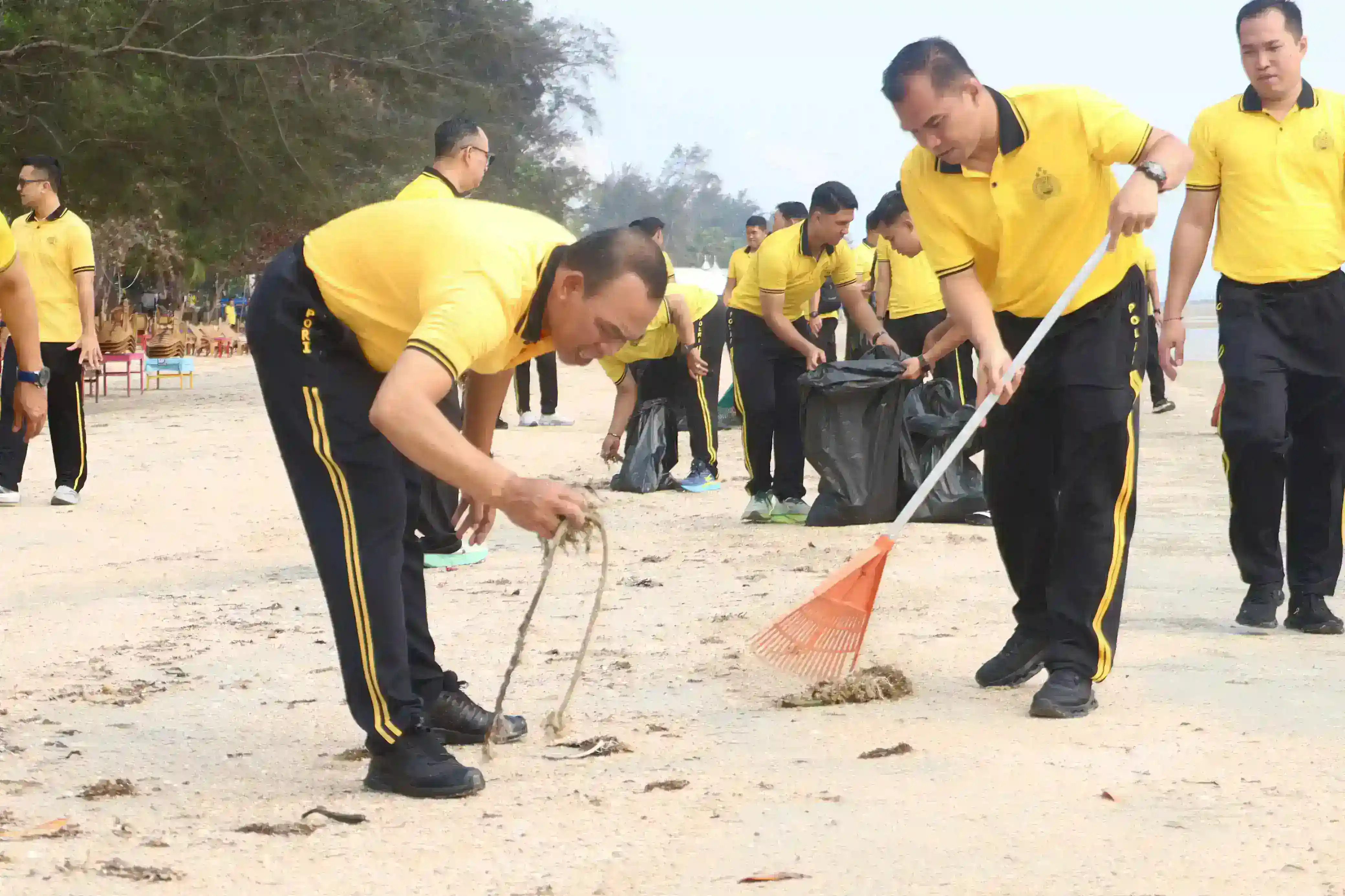 Gelar Green Policing di Pasir Padi, Polda Babel Tegaskan Komitmen Jaga Aset Wisata dan Laut