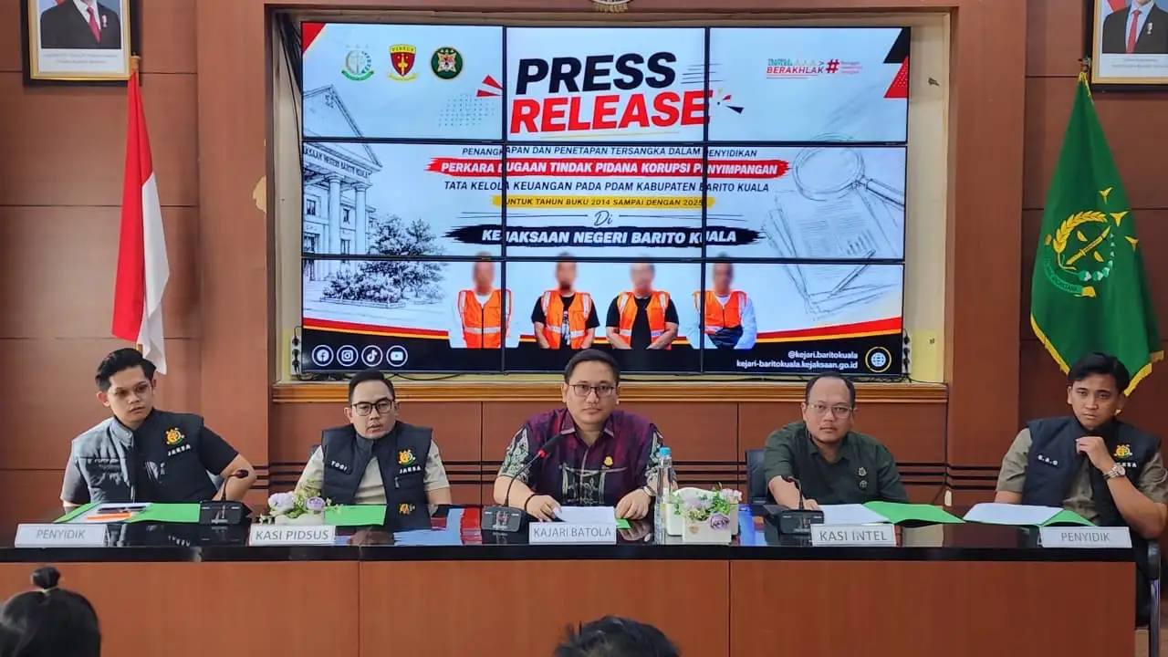 Empat Pejabat dan Mantan Pejabat PDAM Barito Kuala Ditangkap, Diduga Korupsi Rp15,26 Miliar