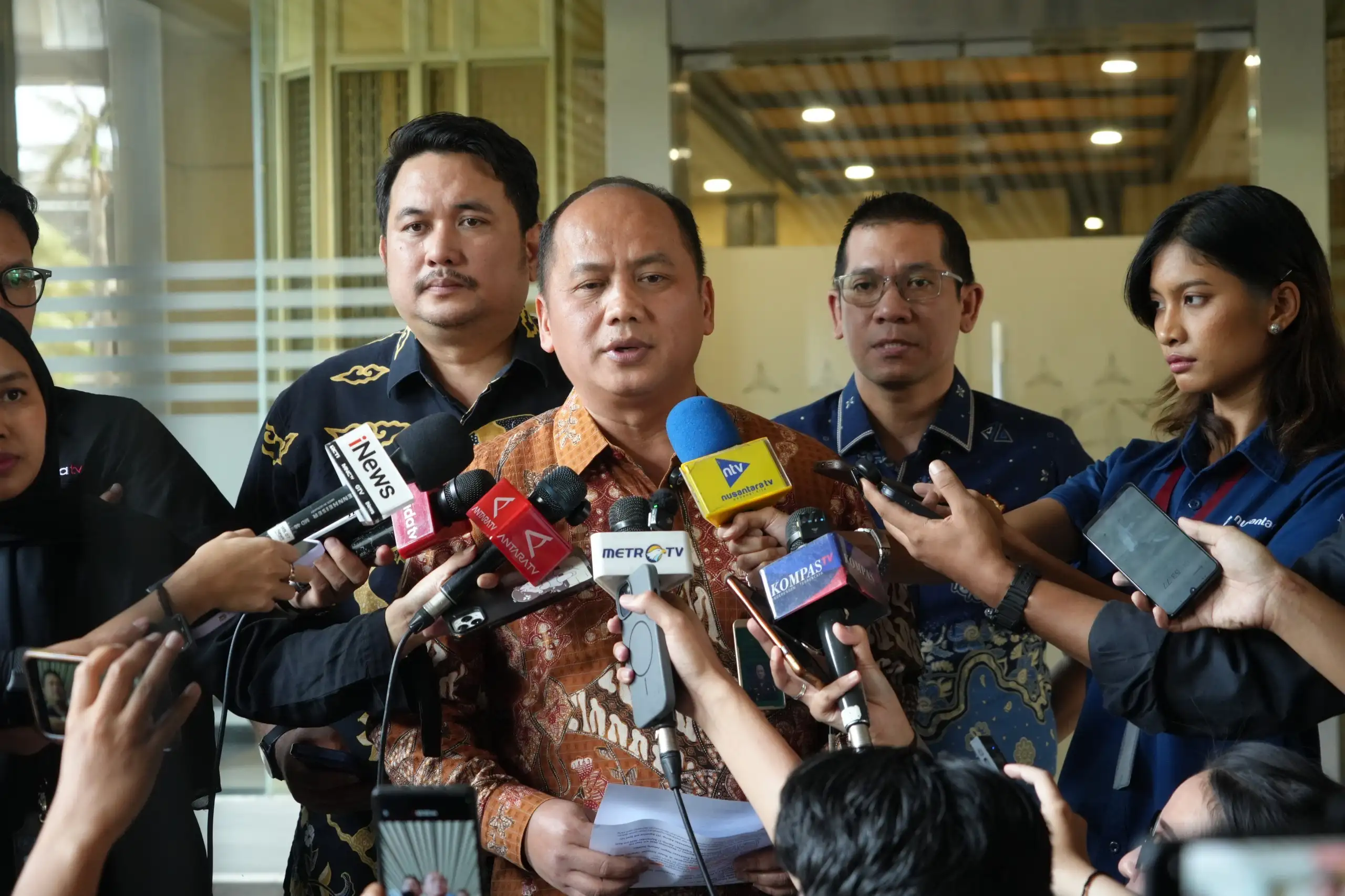 Kejar Tiga Kasus Korupsi Sektor SDA dan Energi, JAM PIDSUS Periksa Enam Saksi