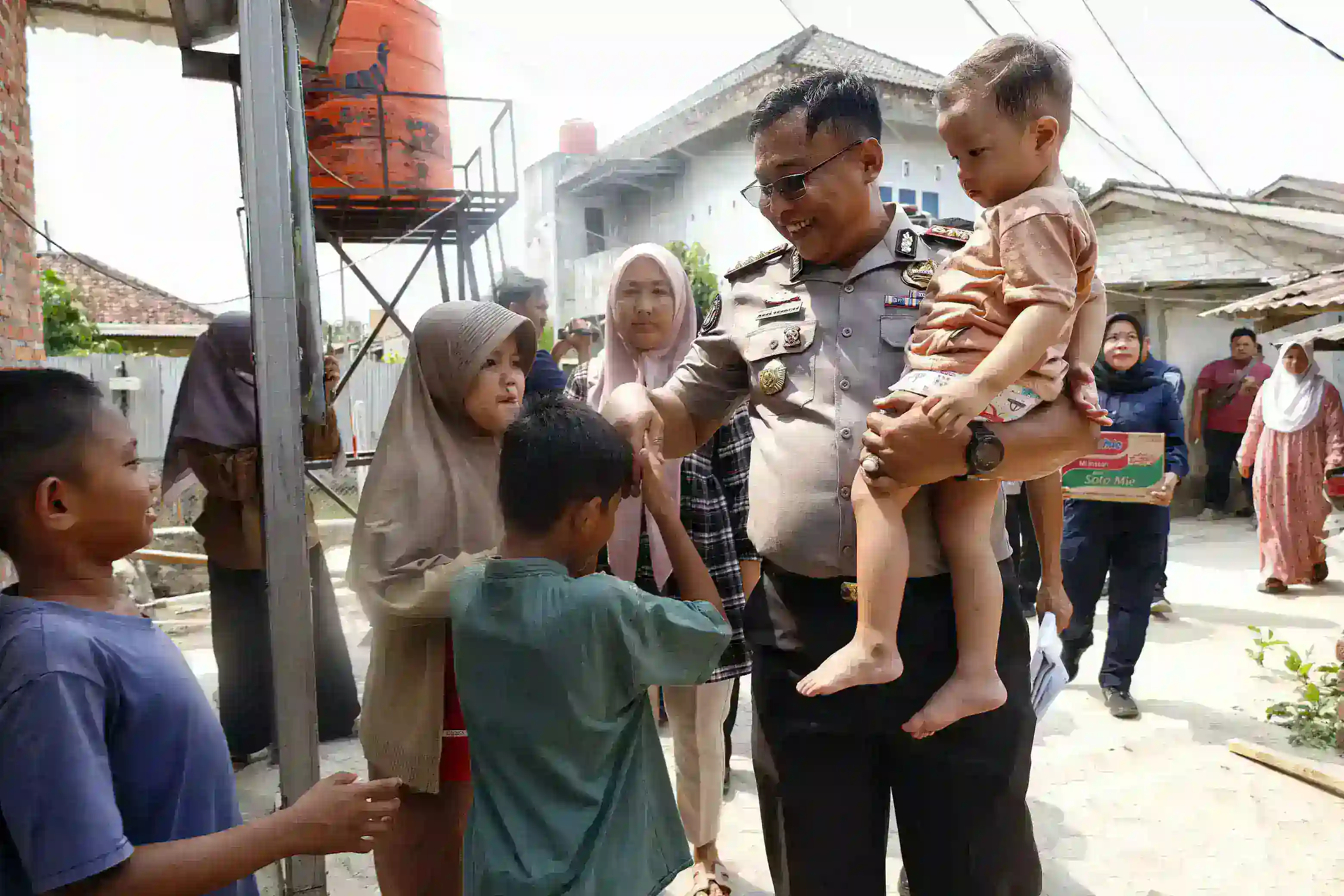 Jelang HUT ke-75 Humas Polri, Polda Babel Salurkan Bansos ke Panti Asuhan Muara Kasih Bunda