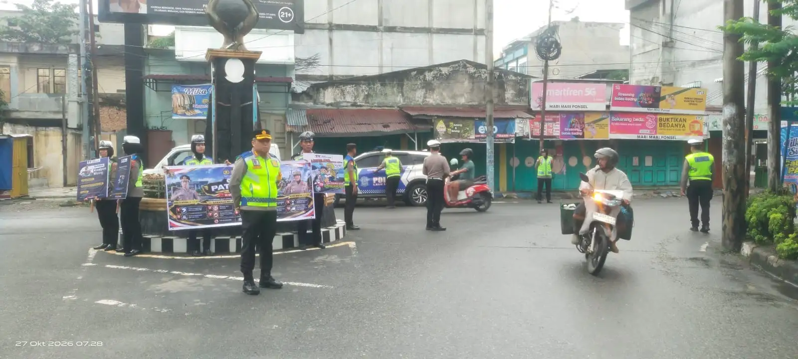 Kapolresta dan Wakapolresta Deli Serdang Turun ke Persimpangan, Strong Point