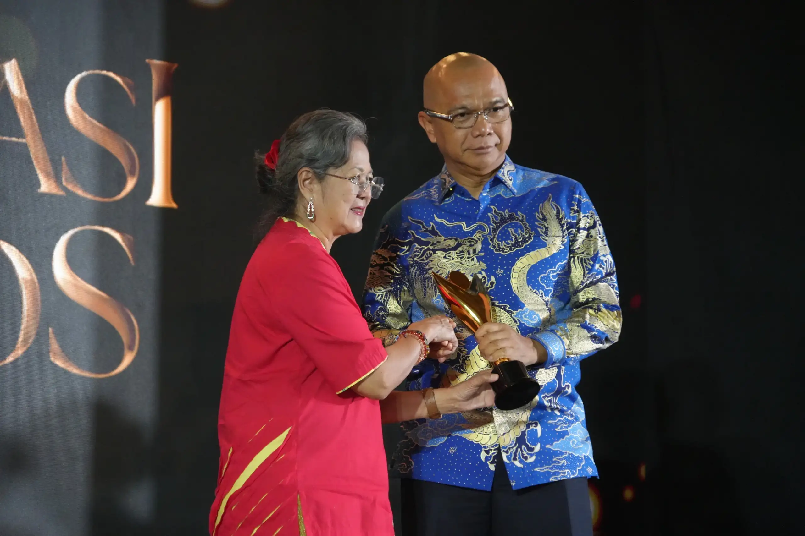 Acara Koperasi Awards 2026, Jamintel Tenerima Penghargaan Bakti Koperasi Pradana Nayaka 