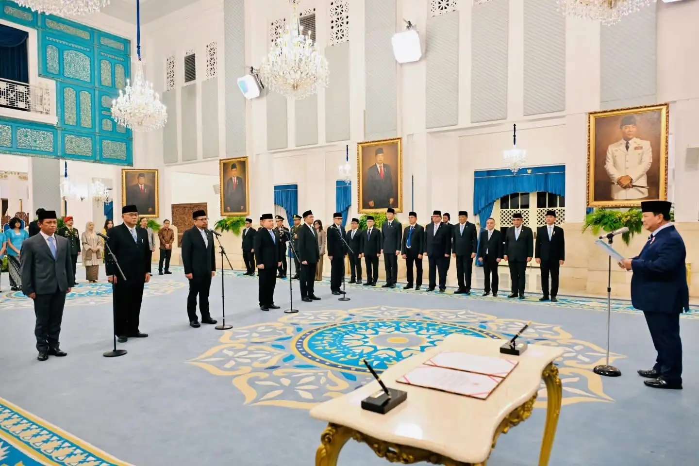 Presiden Prabowo didampingi Wapres Gibran Lantik Sejumlah Pejabat Tinggi Negara 