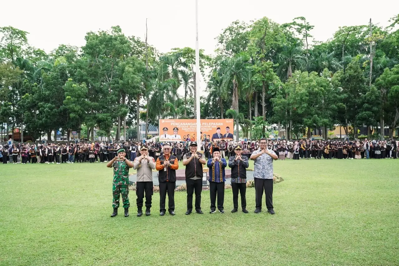 Bupati Lepas 1.555 Petugas Sensus Ekonomi 2026, Tekankan Akurasi Data Lapangan