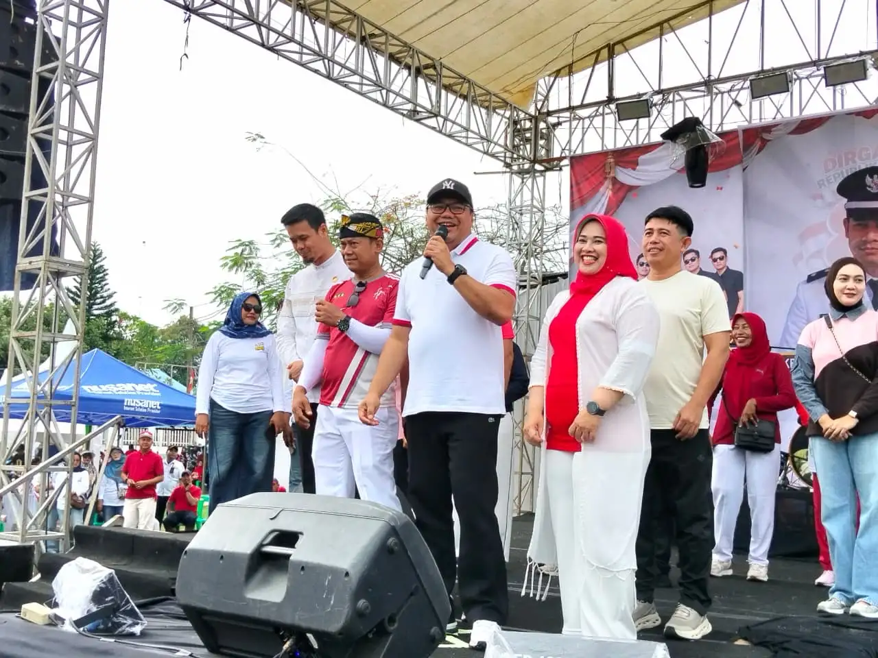 Gebyar Akbar Buntu Bedimbar, Bupati Deli Serdang Tinjau RTLH dan Bujuk Warga Berobat
