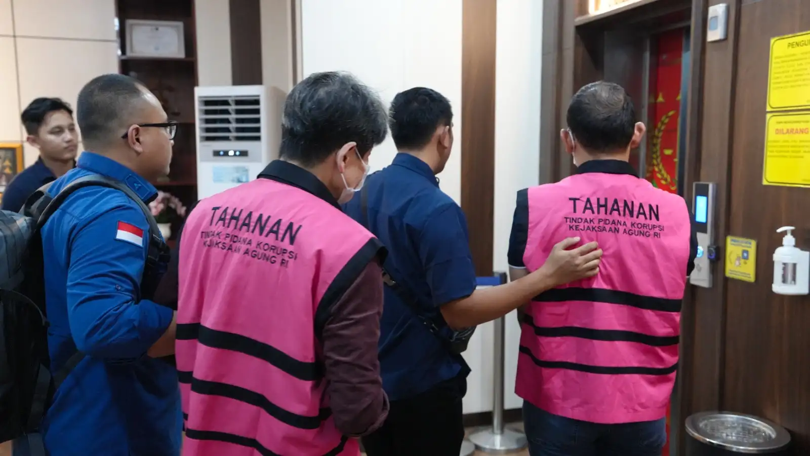 Empat Tersangka Korupsi Pengelolaan Tambang PT AKT Dilimpahkan ke Jaksa Penuntut Umum
