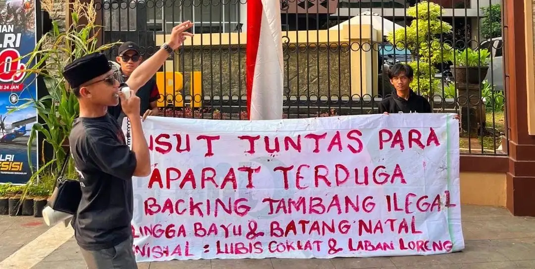 AMP2K Madina Gelar Aksi di Mabes Polri, Desak PETI Lingga Bayu dan Batang Natal ditindak