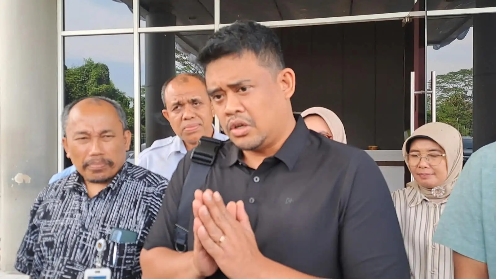 Dua Siswa Korban Dugaan Keracunan MBG Dirujuk ke Jakarta, Gubernur Minta Publik Hentikan Perundungan