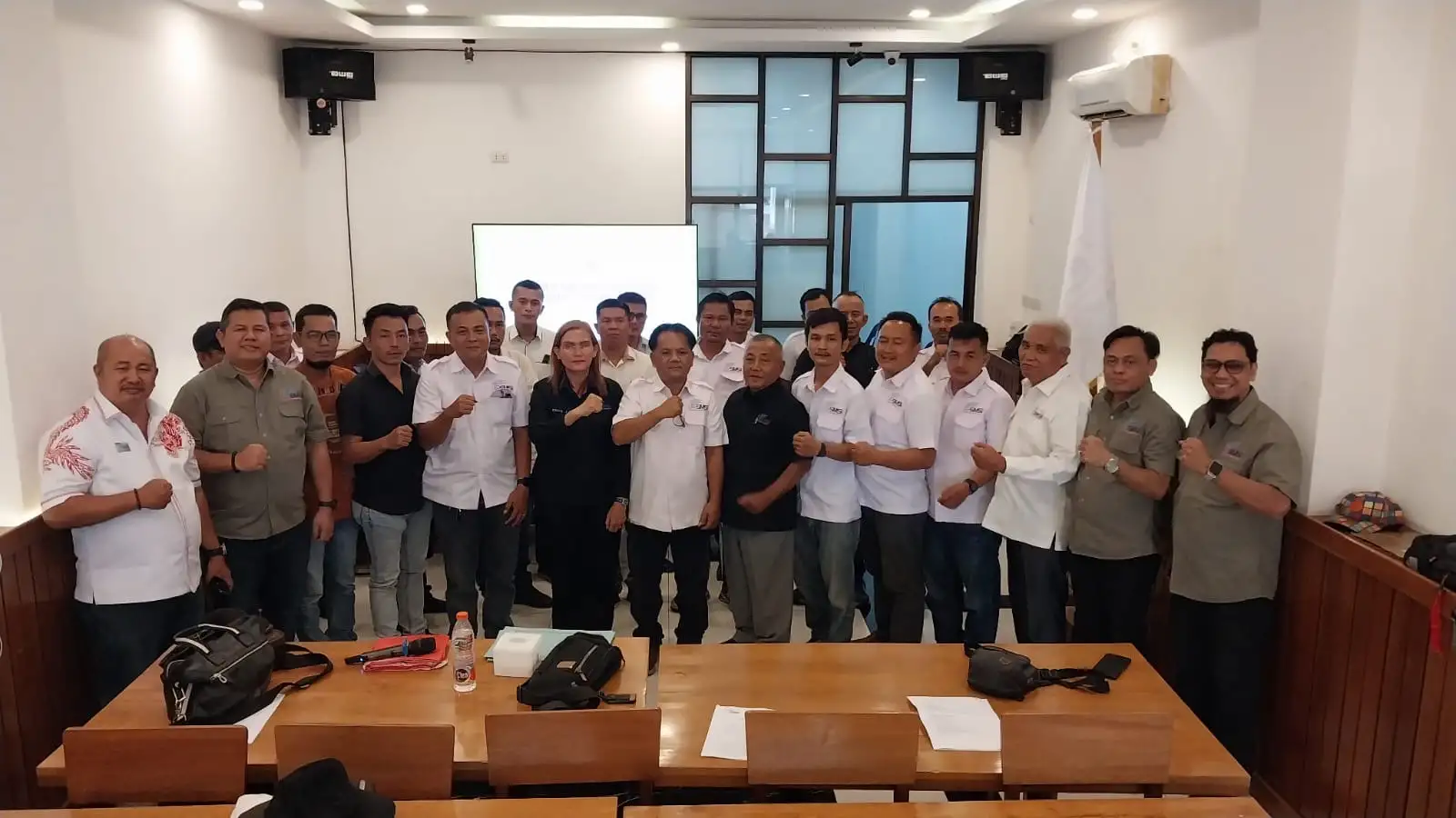 Yonimasari Hulu Terpilih Aklamasi Pimpin SMSI Kepulauan Nias Periode 2026-2029