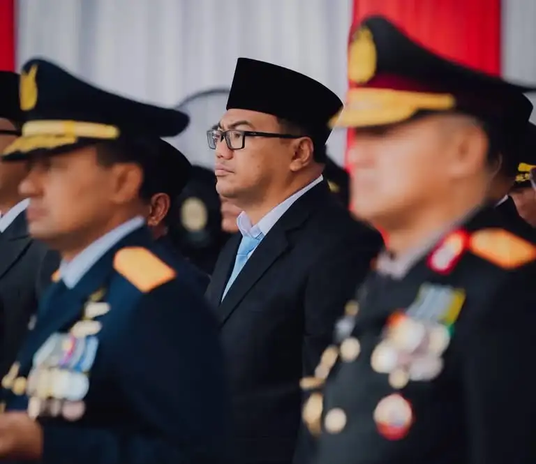 Asri Ludin Hadiri Upacara HUT ke-81 TNI di Belawan, Tekankan Sinergi Jaga Kondusivitas