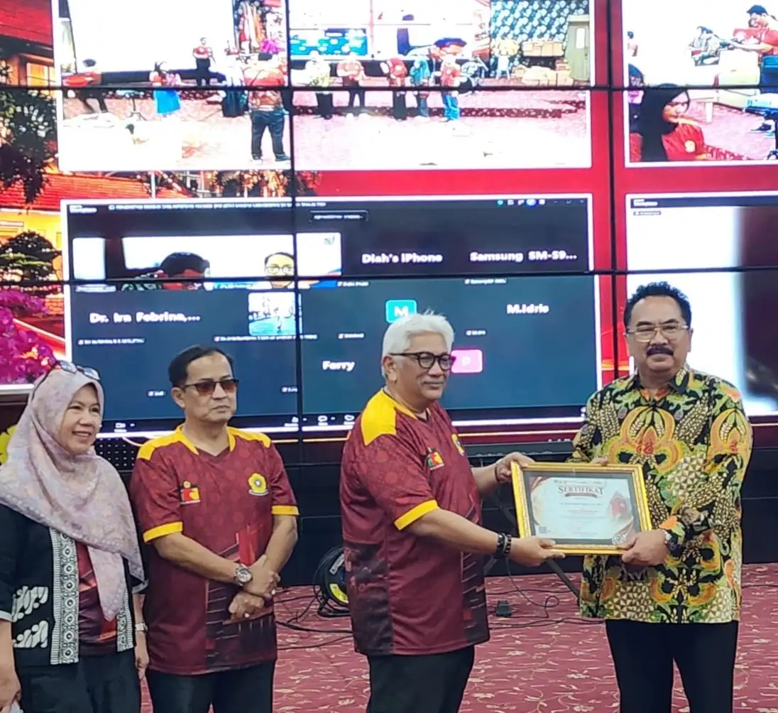 Erryl Prima Putra Agoes Raih Alumni Award 2026 FH Unsri, Rekam Jejak Penegakan Hukum Diapresiasi